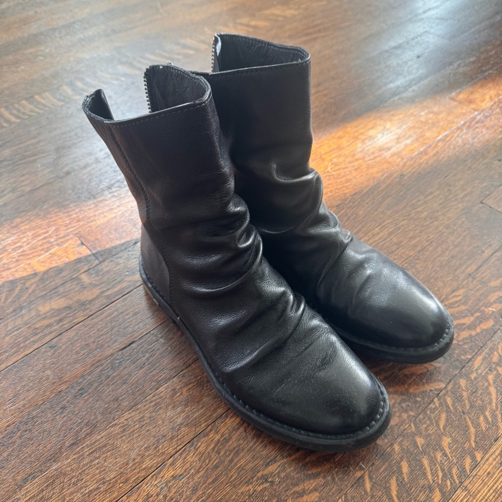 MOMA ~ boots Black, size 37